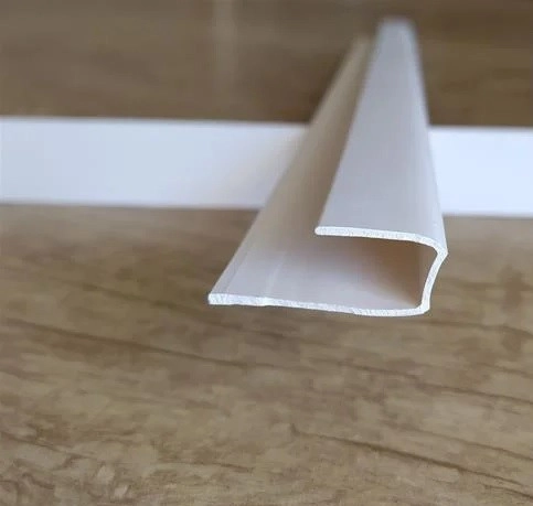 لبه پی وی سی سفید